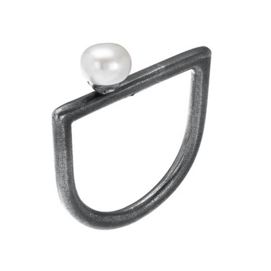 Crescent Pearl Ring Set image-2